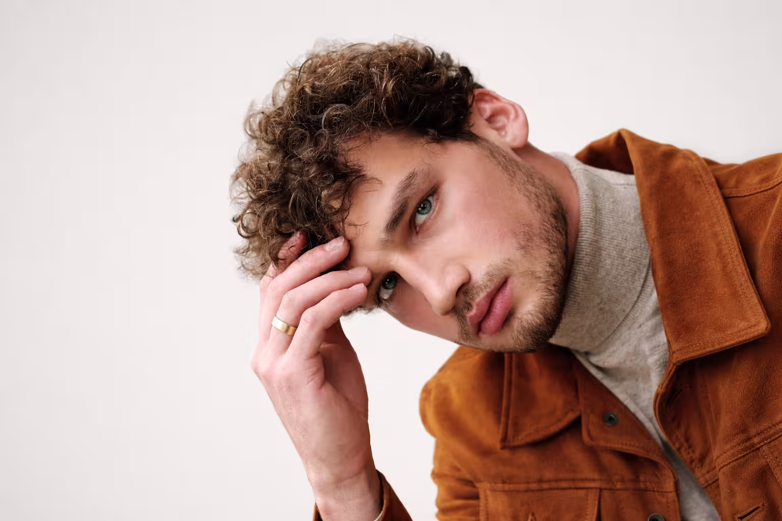 Divat stílusú férfi hajformázás prémium budapesti szalonban